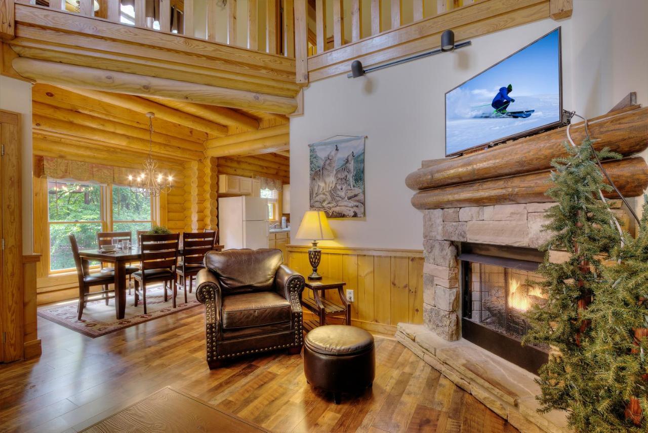 Great Wolf Cabin In Pigeon Forge! Villa Luaran gambar