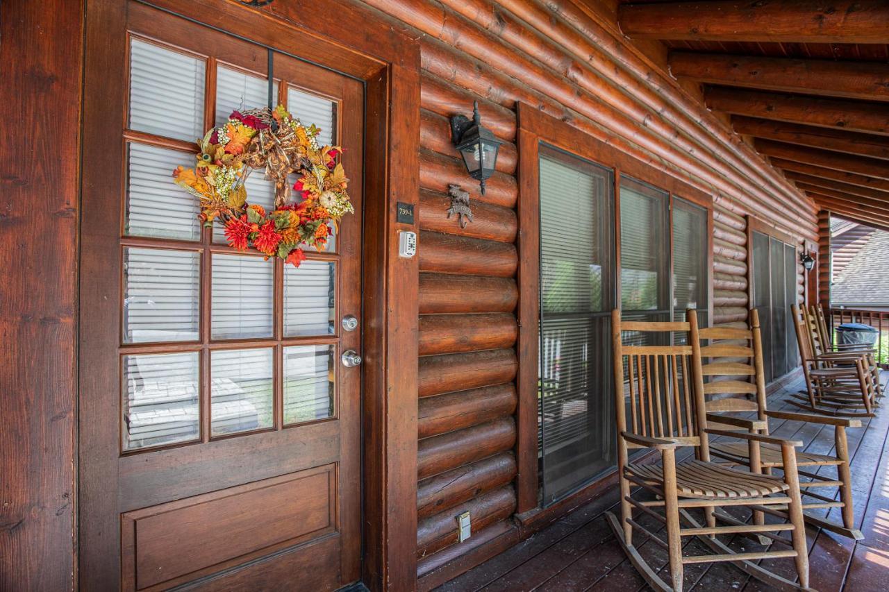 Great Wolf Cabin In Pigeon Forge! Villa Luaran gambar