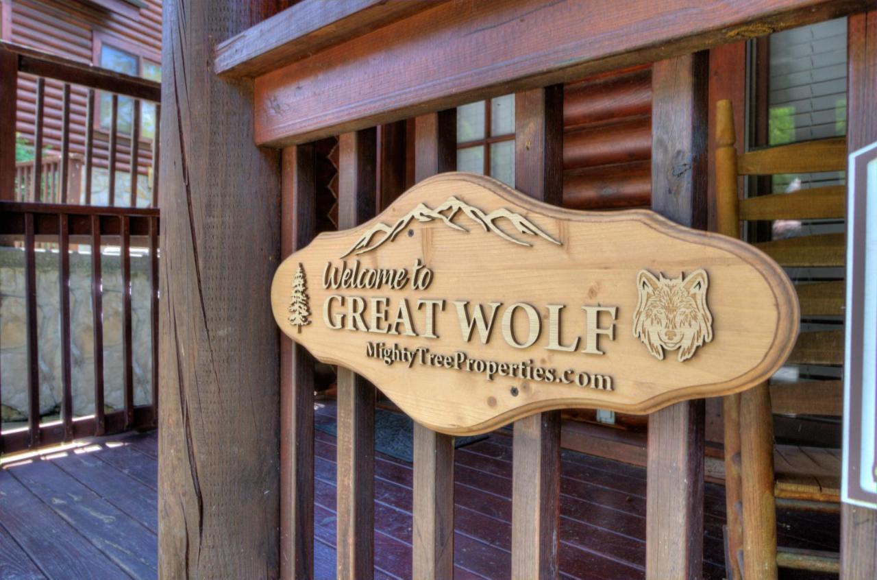 Great Wolf Cabin In Pigeon Forge! Villa Luaran gambar